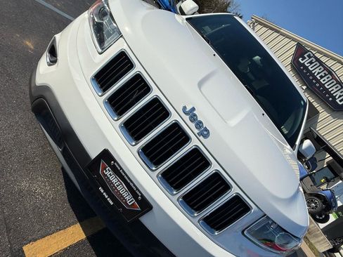 Used 2015 Jeep Grand Cherokee Laredo w/ Quick Order Package 23E image 9