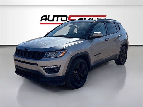 Used 2020 Jeep Compass Latitude image 3
