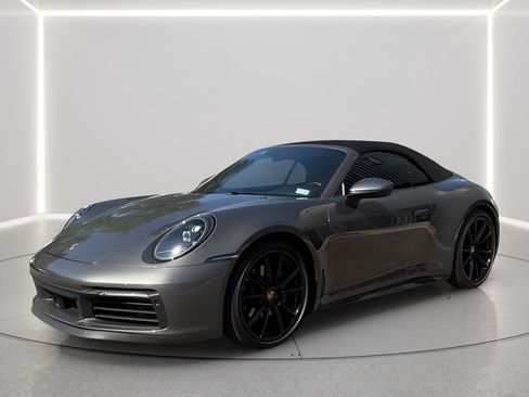 Used 2020 Porsche 911 Carrera RWD image 1