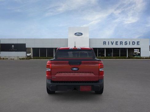 New 2025 Ford Maverick XLT w/ XLT Luxury Package image 5