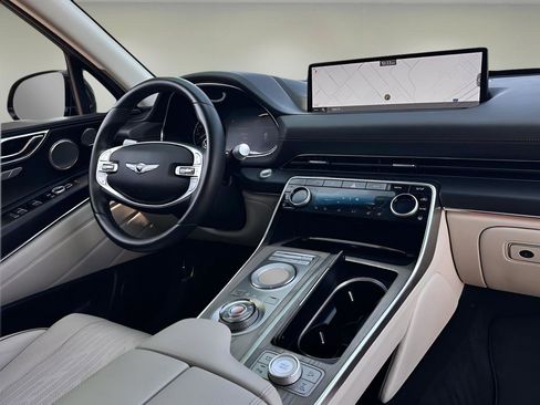 Used 2021 Genesis GV80 3.5T Advanced + image 9