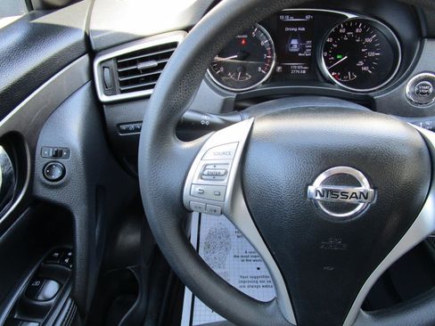 Used 2017 Nissan Rogue SL w/ SL Premium Package image 12