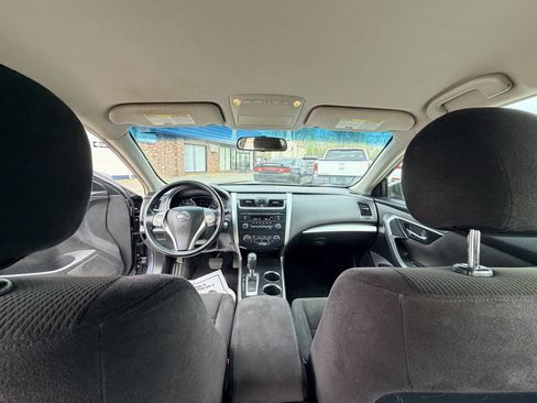 Used 2013 Nissan Altima 2.5 S FWD image 23