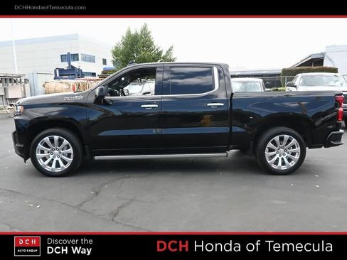 Used 2020 Chevrolet Silverado 1500 High Country w/ Technology Package image 4