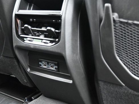 Used 2024 Jeep Grand Cherokee Laredo w/ Trailer Tow Package image 32