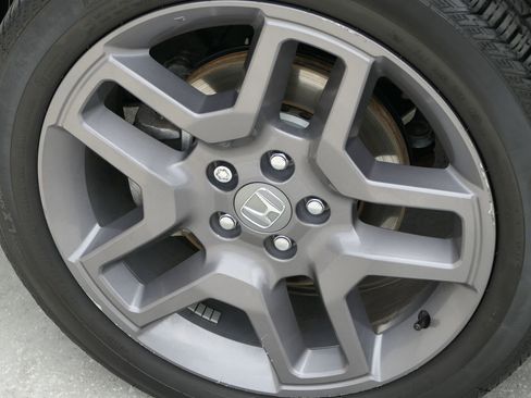 Used 2023 Honda Passport EX-L image 10