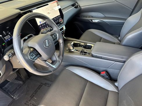 Used 2026 Lexus RX 350h w/ Convenience Package AWD/4WD image 11