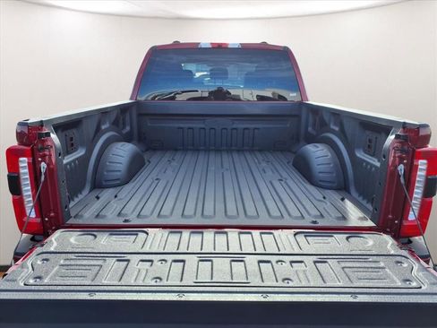 New 2026 Ford F250 Lariat w/ Black Appearance Package AWD/4WD image 22