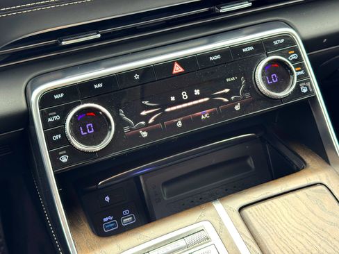 Used 2024 Genesis GV80 2.5T image 28