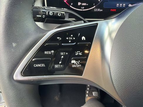 Certified 2025 Mercedes-Benz GLC 300 4MATIC image 28