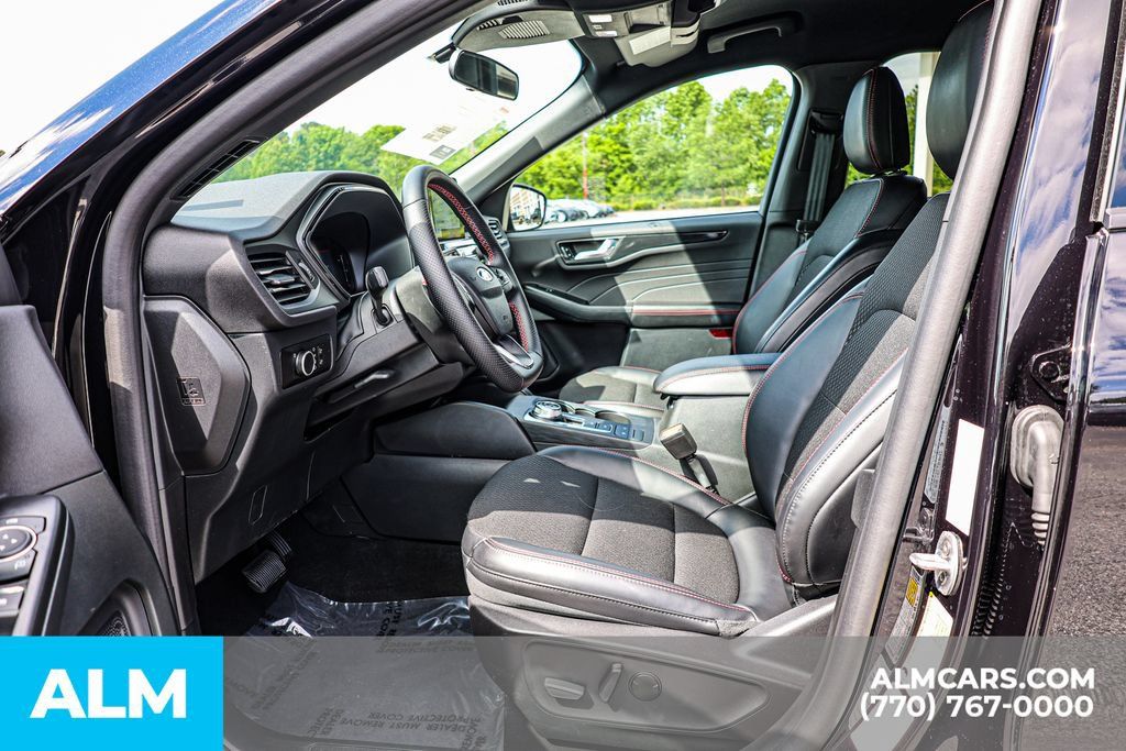 Used 2026 Ford Escape ST-Line FWD image 17