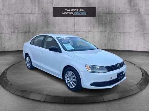 Used 2012 Volkswagen Jetta S FWD image 1