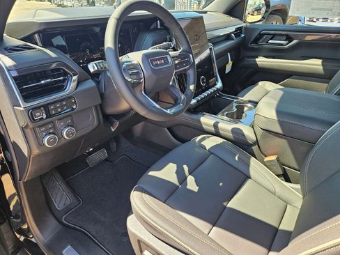 New 2026 GMC Yukon Elevation image 10