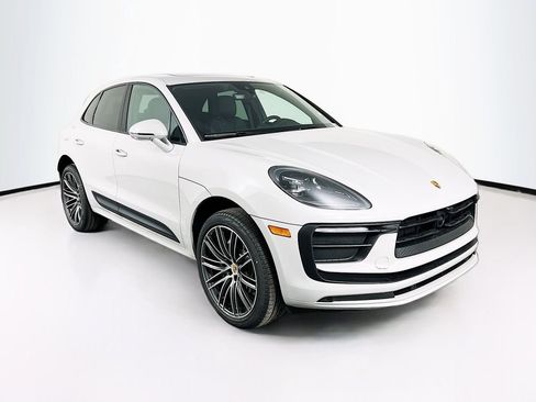 New 2026 Porsche Macan image 7