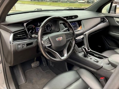 Used 2022 Cadillac XT6 Luxury image 17
