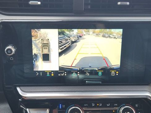 Used 2022 GMC Sierra 1500 Denali w/ Denali Reserve Package AWD/4WD image 19