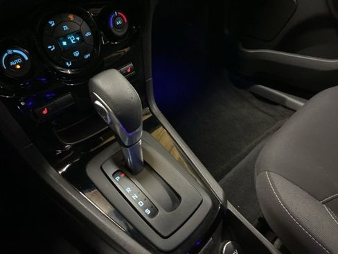 Used 2014 Ford Fiesta SE w/ Equipment Group 201A image 38