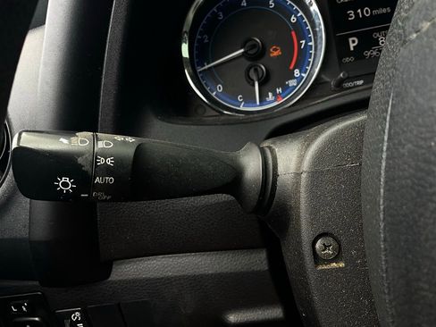 Used 2018 Toyota Corolla L image 28