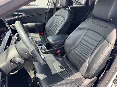 Used 2023 Kia Sportage SX FWD image 9