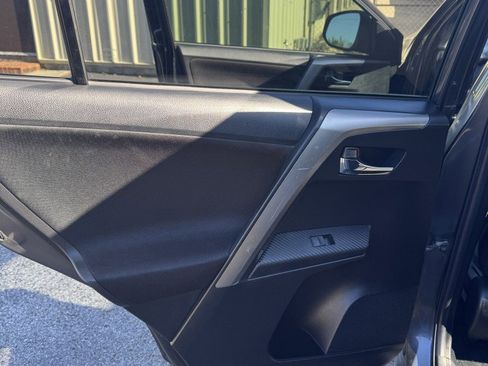 Used 2015 Toyota RAV4 XLE image 8