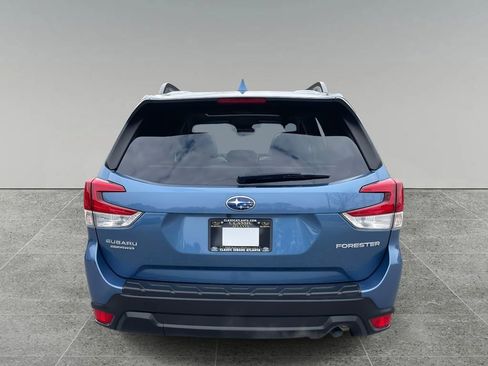 Used 2019 Subaru Forester Premium image 4