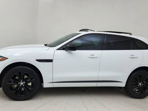 Used 2025 Jaguar F-PACE R-Dynamic S image 3
