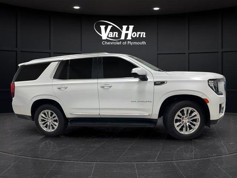 Used 2023 GMC Yukon SLT image 2