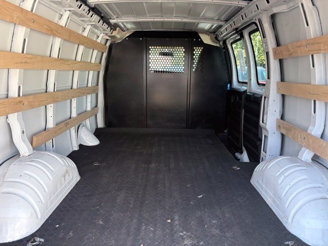 Used 2025 Chevrolet Express 2500 w/ Driver Convenience Package RWD image 9