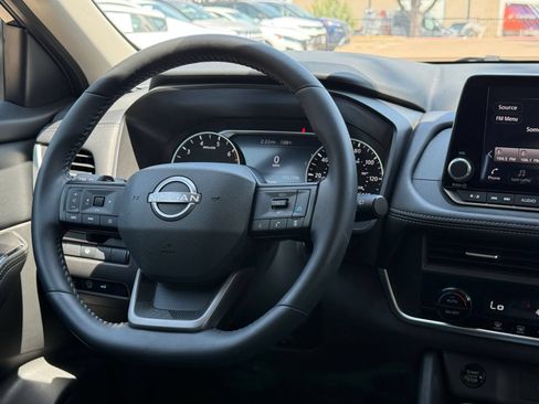Used 2026 Nissan Rogue SV AWD/4WD image 36