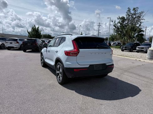 Certified 2026 Volvo XC40 B5 Plus AWD/4WD image 3