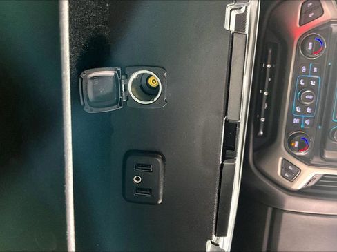 Used 2018 Chevrolet Silverado 1500 LT w/ All Star Edition image 32