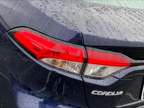 Used 2024 Toyota Corolla LE image 27