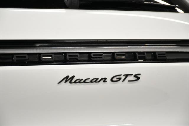 Used 2022 Porsche Macan GTS AWD/4WD image 11