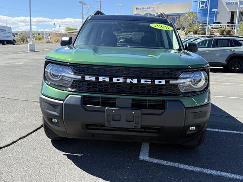 Used 2025 Ford Bronco Sport Outer Banks AWD/4WD image 3