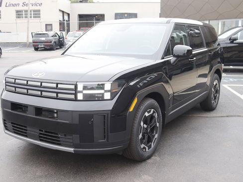 New 2025 Hyundai Santa Fe SE image 9