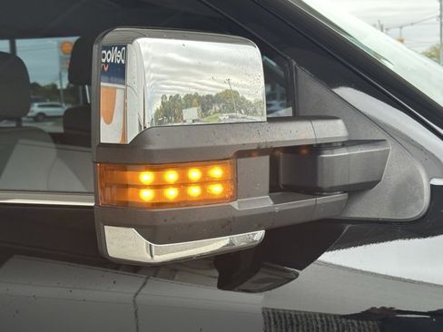 Used 2018 GMC Sierra 2500 Denali w/ Duramax Plus Package image 8