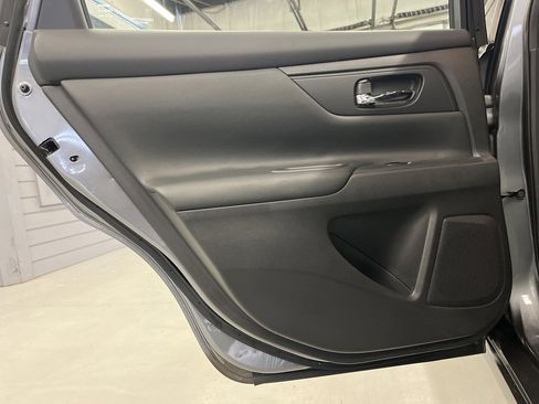 Used 2018 Nissan Altima 2.5 S w/ S Convenience Package image 24