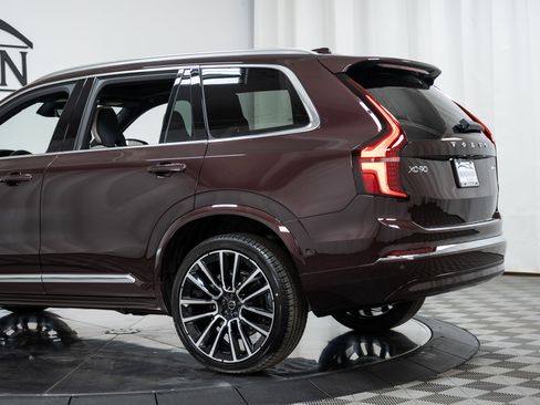 New 2026 Volvo XC90 B6 Plus w/ Protection Package Premier image 30