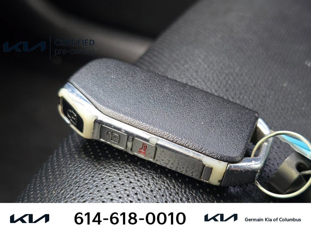 Certified 2024 Kia Sportage EX FWD image 33