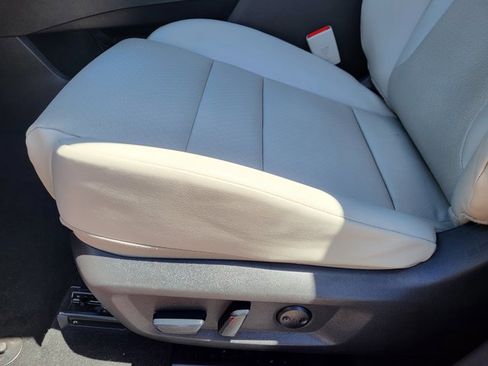 Certified 2024 Nissan Rogue SV w/ SV Premium Package AWD/4WD image 17