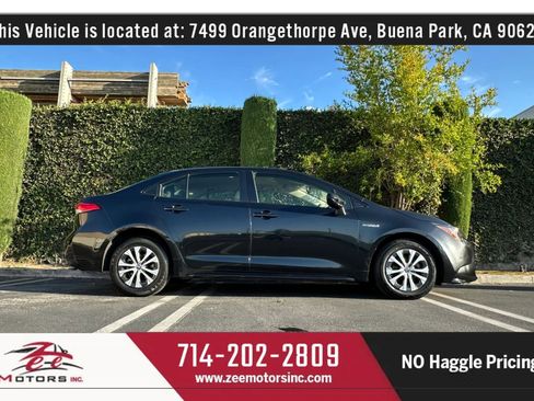 Used 2021 Toyota Corolla LE FWD image 6