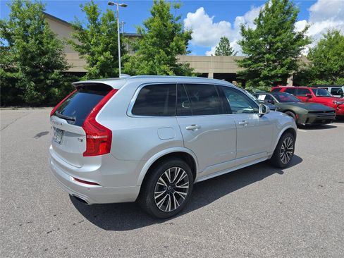 Used 2020 Volvo XC90 T5 Momentum AWD/4WD image 3
