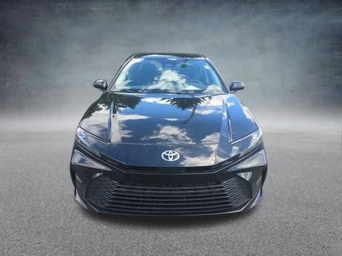 Used 2025 Toyota Camry LE FWD image 3