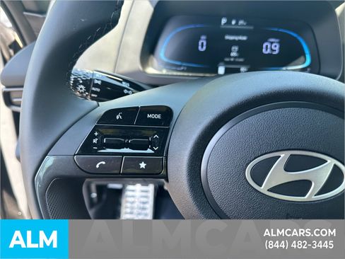 Used 2025 Hyundai Elantra Sport image 20