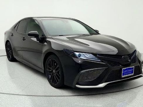 Used 2021 Toyota Camry XSE FWD image 1