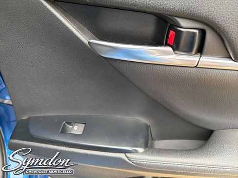 Used 2020 Toyota Camry XSE FWD image 21