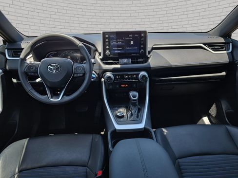 Used 2021 Toyota RAV4 XSE AWD/4WD image 10