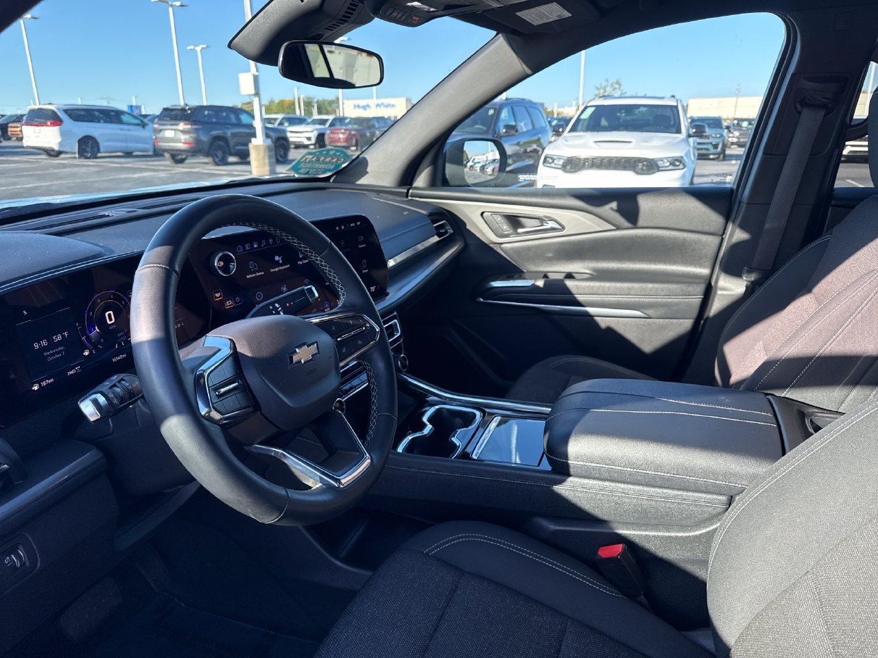 Used 2024 Chevrolet Traverse LT AWD/4WD image 11