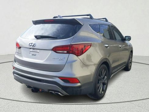 Used 2018 Hyundai Santa Fe Sport FWD image 6
