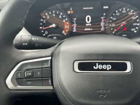 Certified 2023 Jeep Compass Limited AWD/4WD image 25